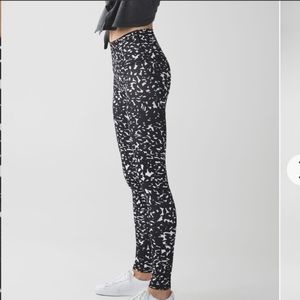 Lululemon Wunder Under Pant (Hi-Rise)

EEUC